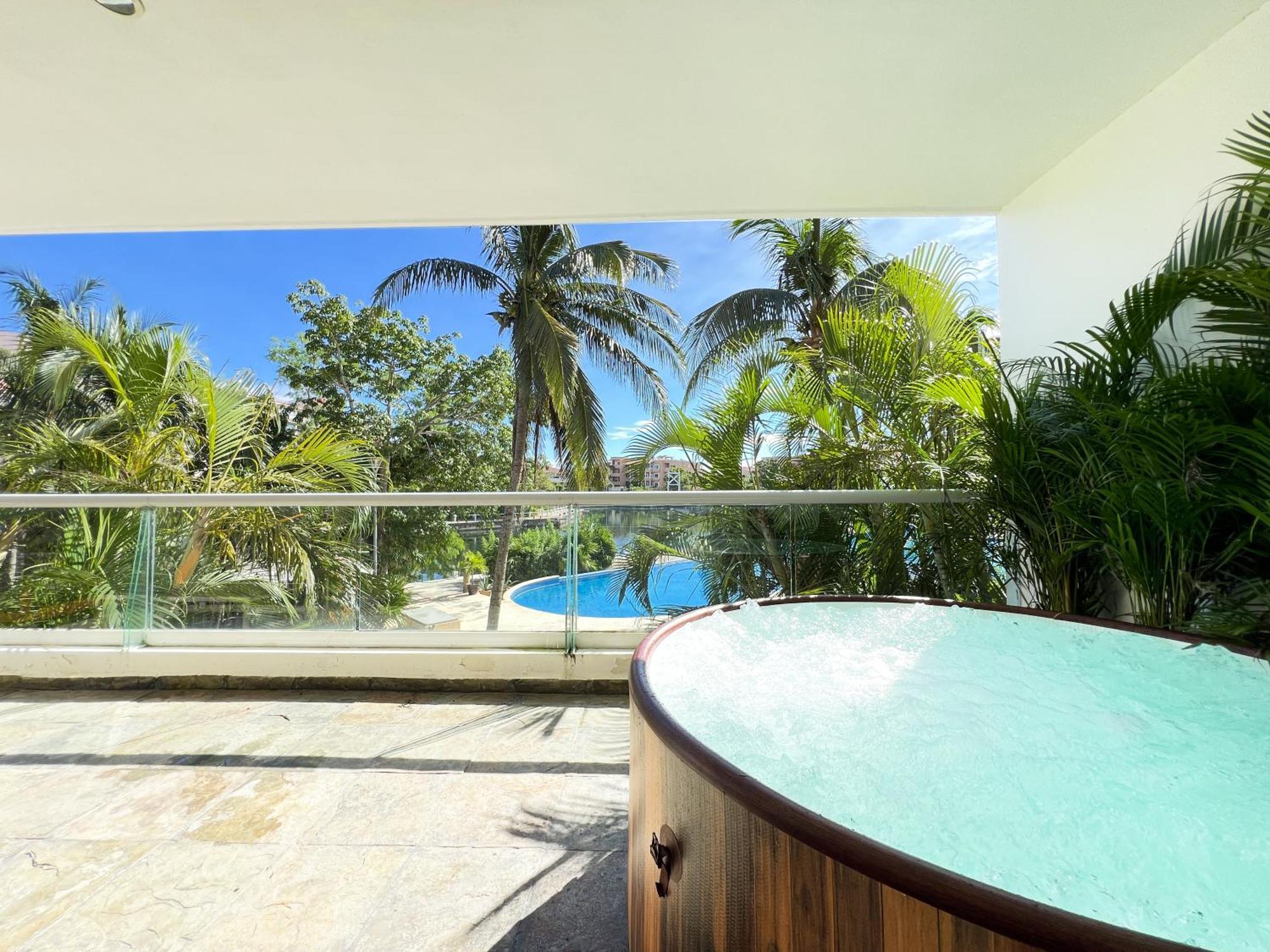 High-End Waterfront Condo At Secrets Waters Puerto Aventuras Zewnętrze zdjęcie